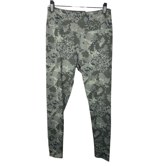 NWT Maurices The Ultra High Rise Legging Green Floral Women's Medium - Picture 1 of 8